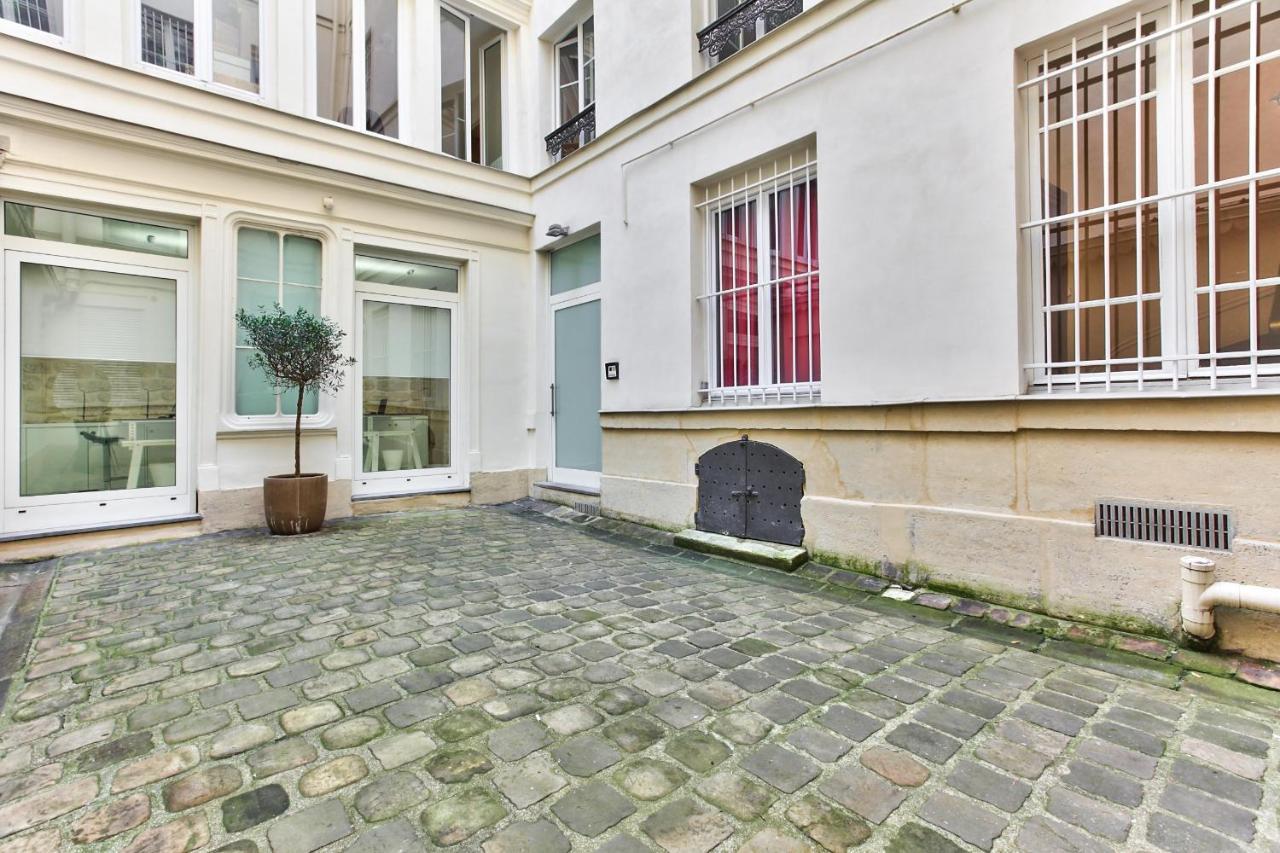 43- Parisien Flat Boulevards Eksteriør billede